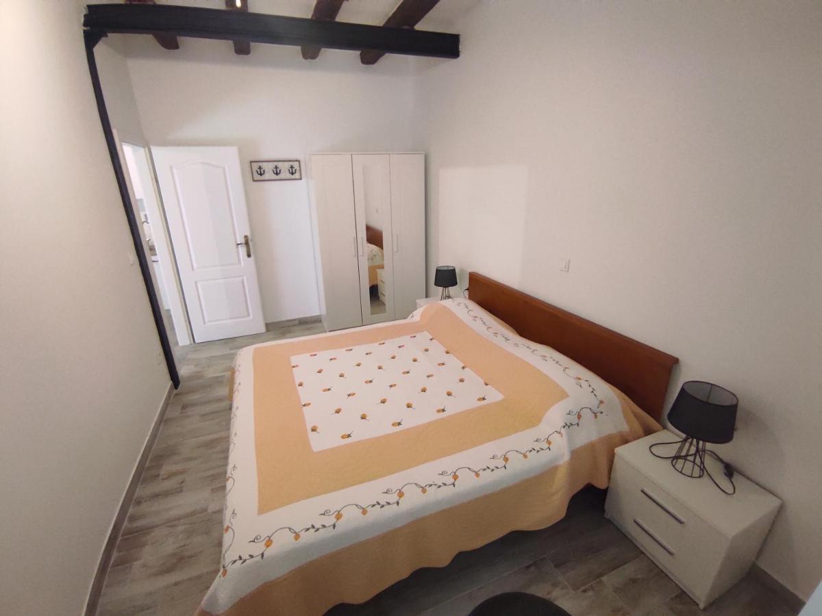 Apartments Bepi คอมีชา ภายนอก รูปภาพ