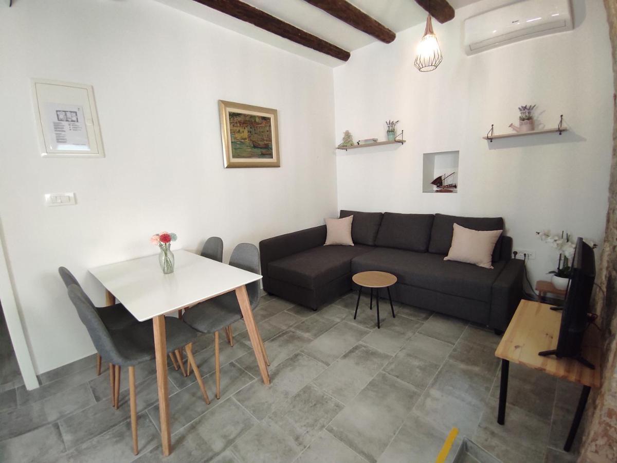 Apartments Bepi คอมีชา ภายนอก รูปภาพ